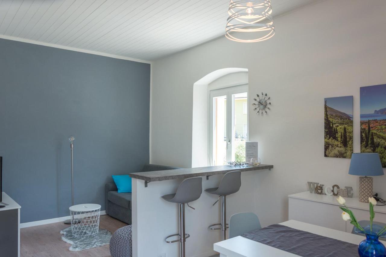 Nirvana Apartments Torbole Sul Garda Exteriér fotografie
