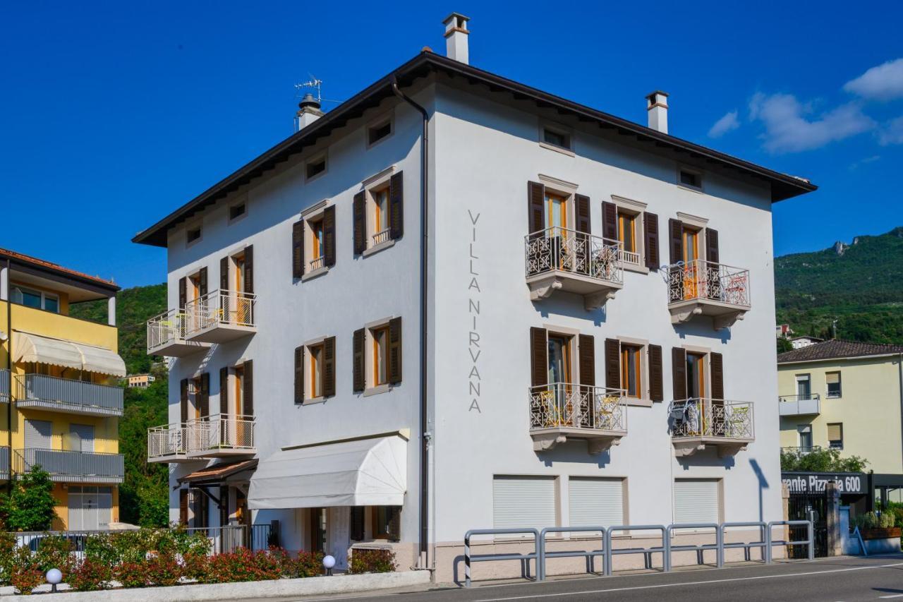 Nirvana Apartments Torbole Sul Garda Exteriér fotografie