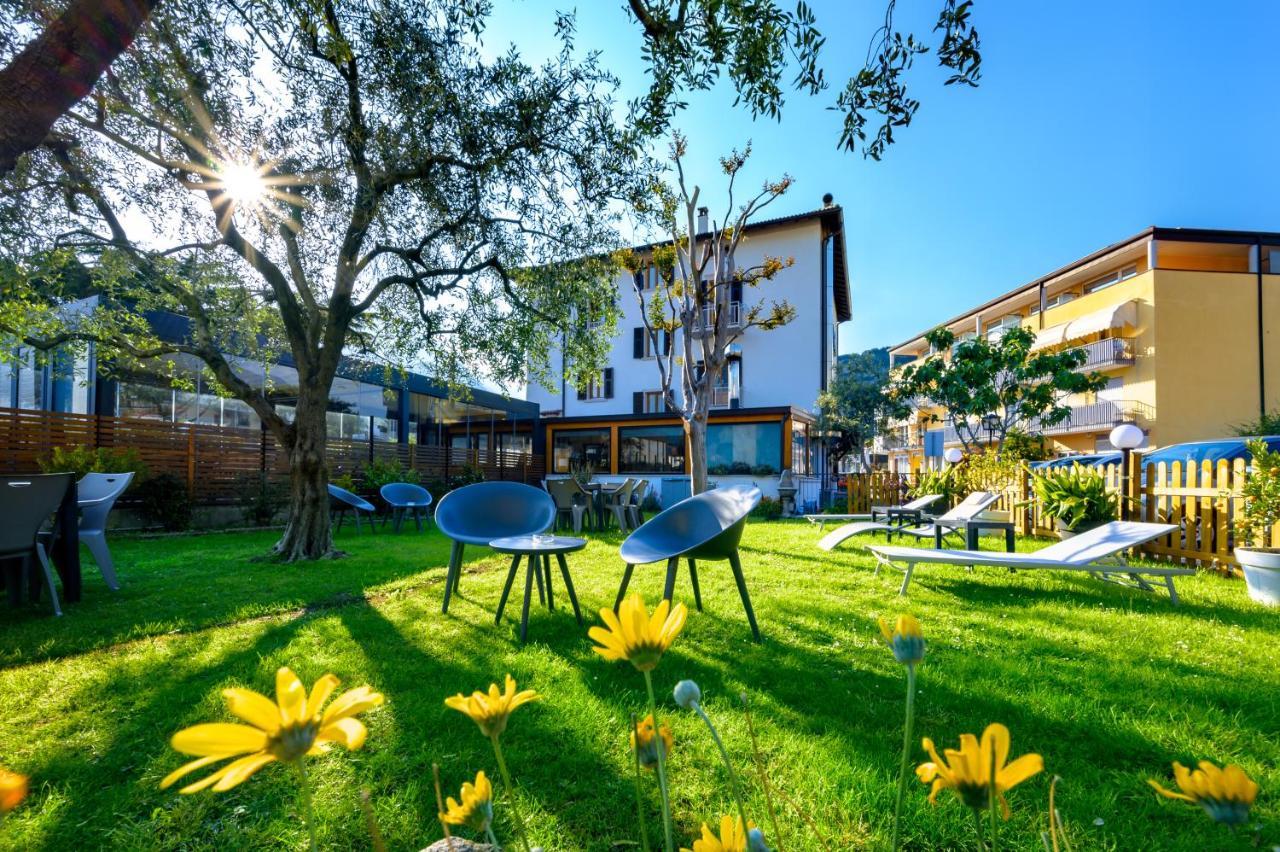 Nirvana Apartments Torbole Sul Garda Exteriér fotografie
